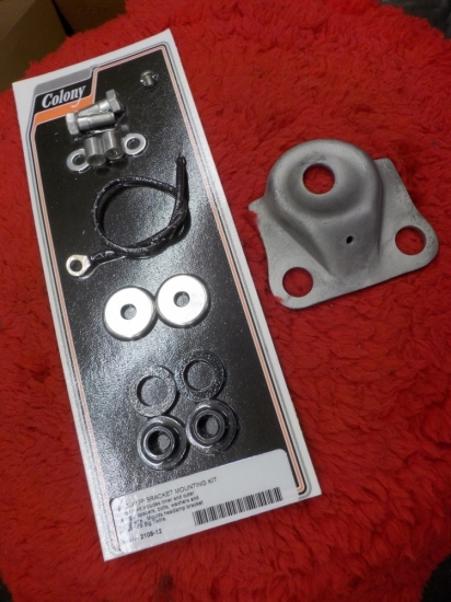 PAN SERVI KMODEL SPORTSTER "USED & NEW" RUBBER MT HEADLIGHT BRKT KIT #67810-48A